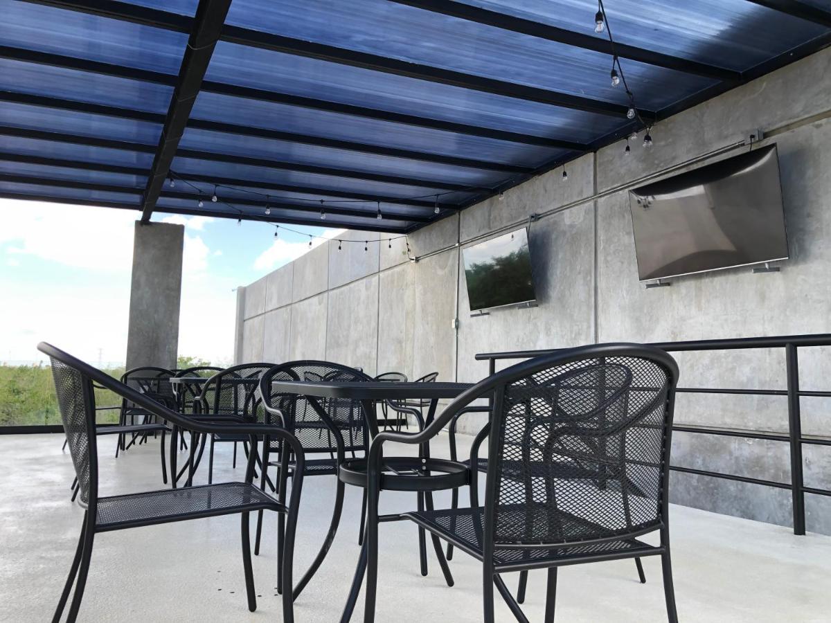 Hotel Suites La Negra Boutique Merida Bagian luar foto