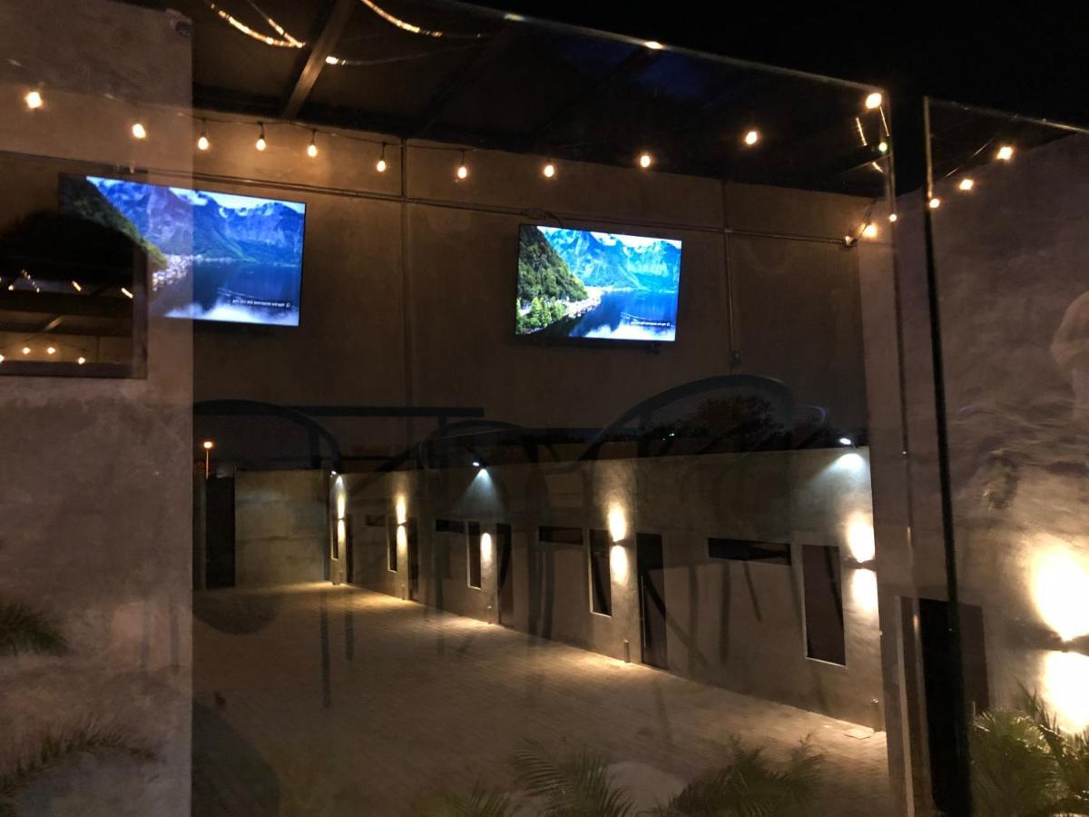 Hotel Suites La Negra Boutique Merida Bagian luar foto