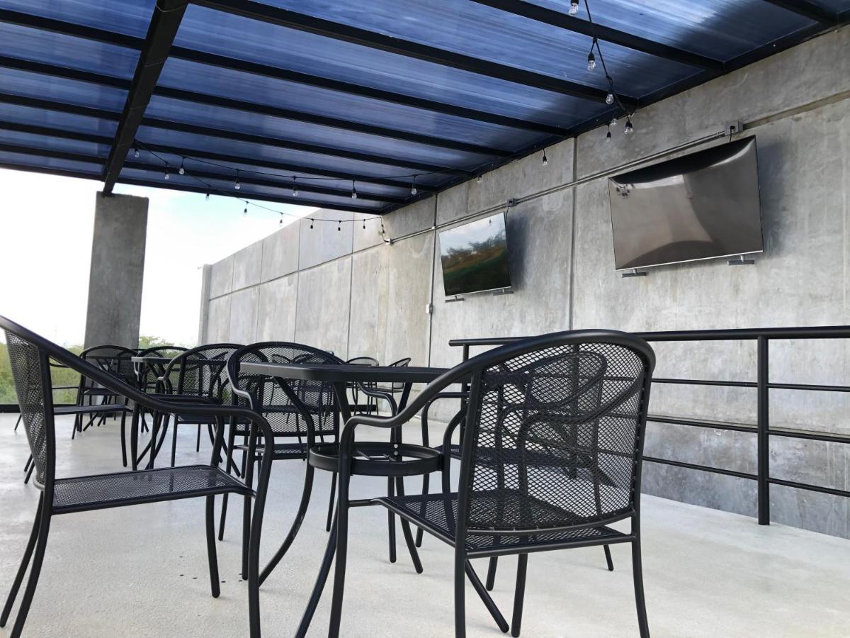 Hotel Suites La Negra Boutique Merida Bagian luar foto